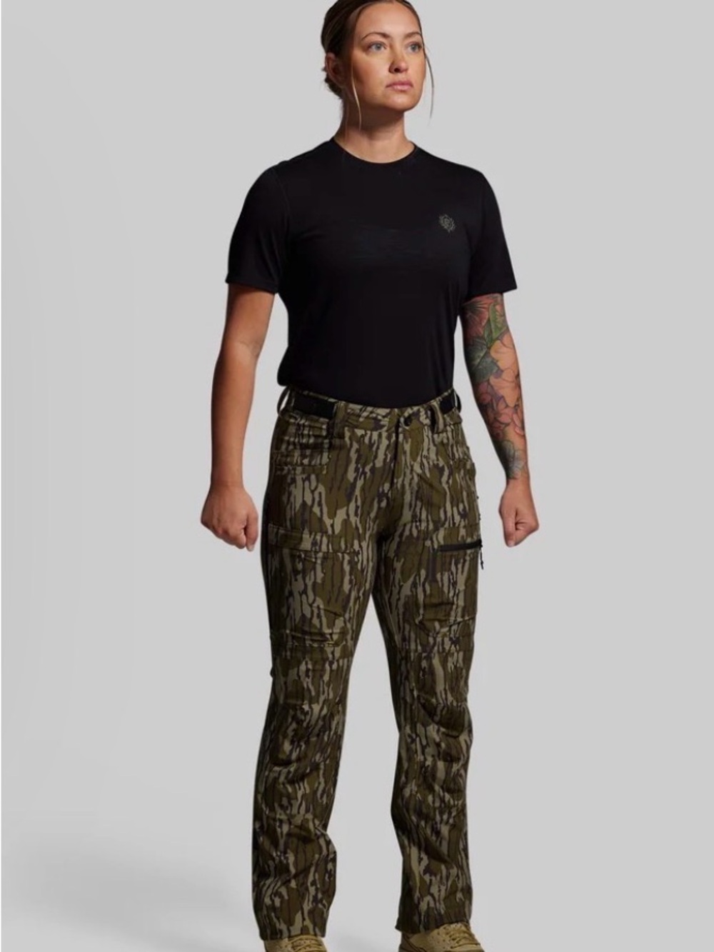 NWT Mossy Oak Camo Cargo Trail Pants Size Small
